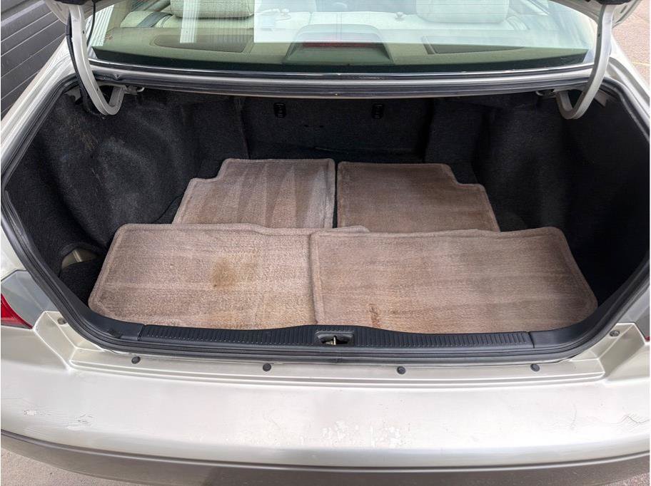 Used 1999 Toyota Camry LE w/ Appearance Pkg + VP FWD image 21