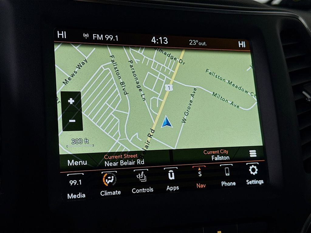 Used 2023 Jeep Cherokee Altitude Lux image 6
