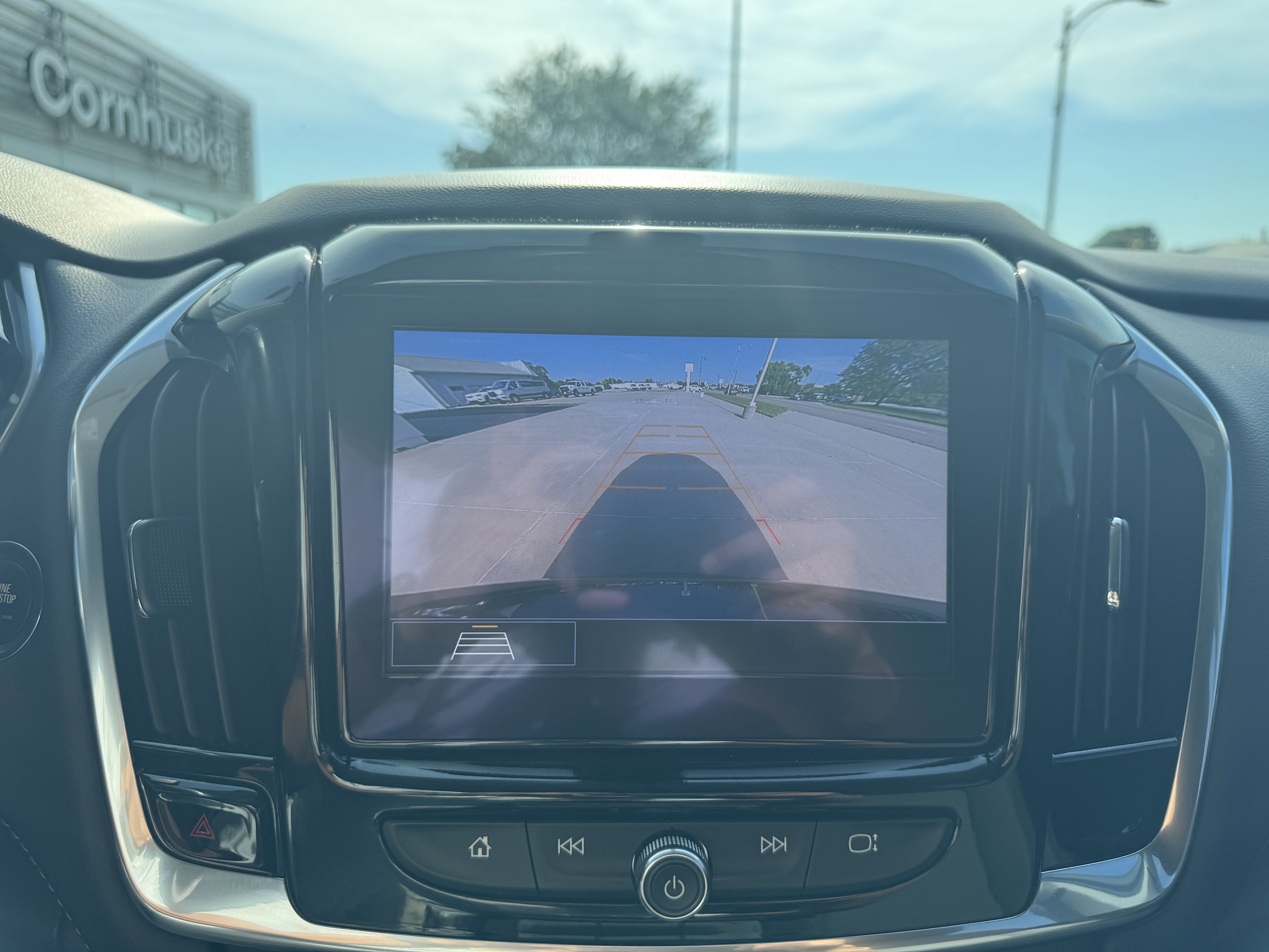 Used 2020 Chevrolet Traverse LT image 22