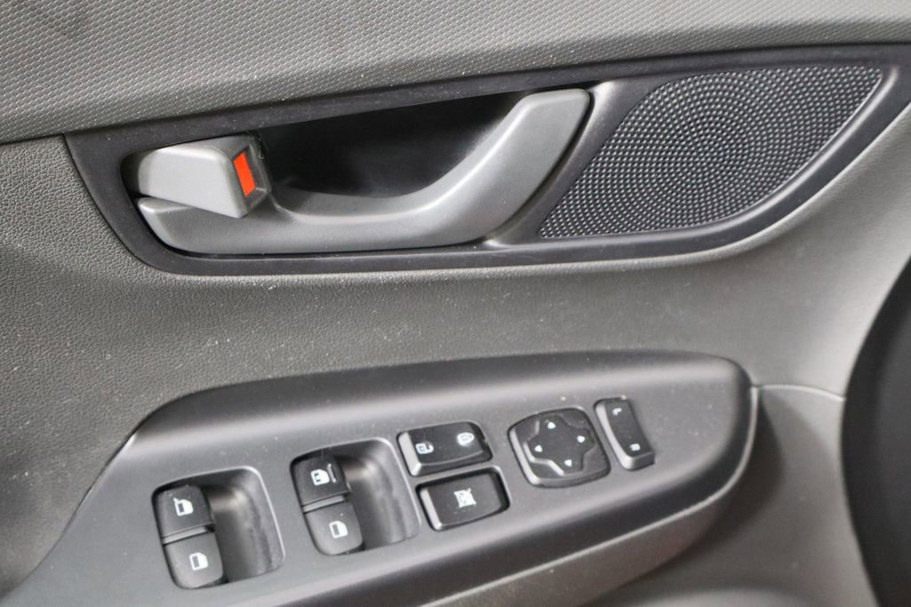 Used 2022 Hyundai Kona SEL w/ Cargo Package image 22