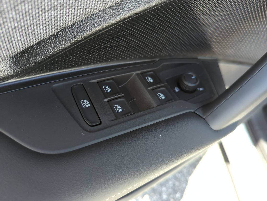 New 2026 Volkswagen Tiguan S AWD/4WD image 25