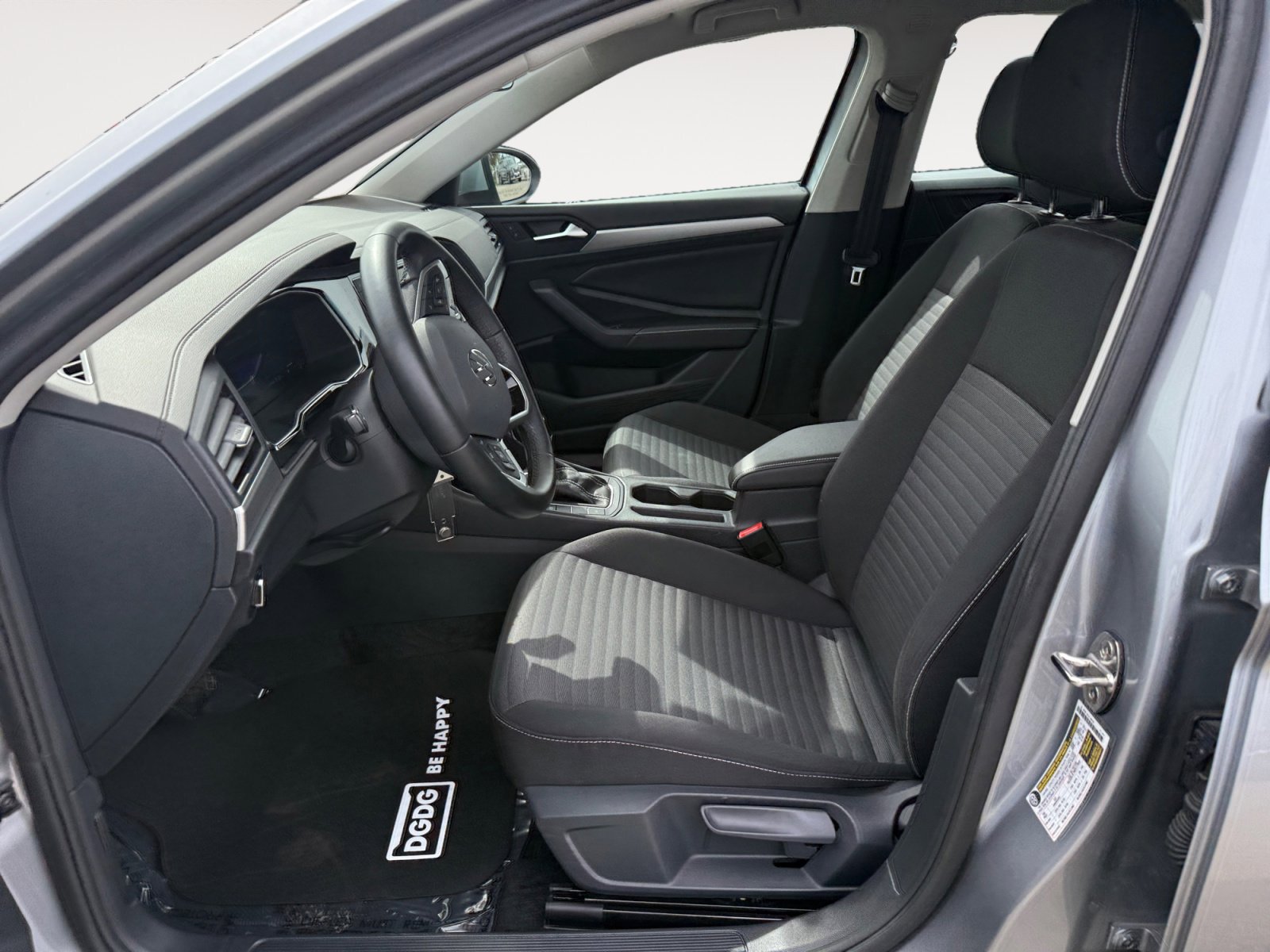 Used 2024 Volkswagen Jetta S image 10