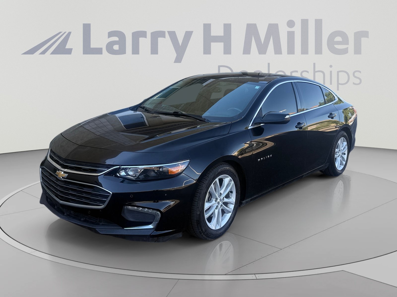 Used 2018 Chevrolet Malibu Hybrid w/ Leather Package