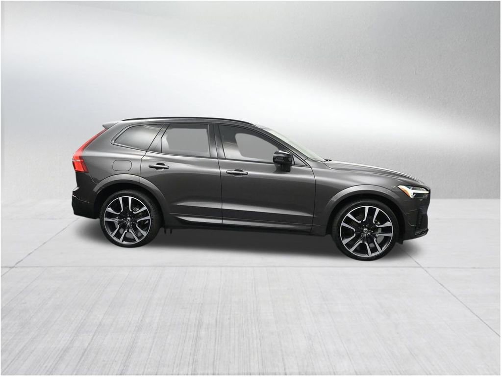 Used 2024 Volvo XC60 B5 Ultimate AWD/4WD image 6