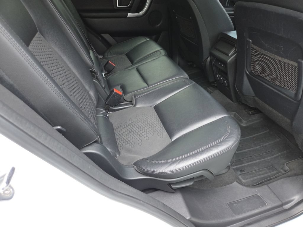Used 2015 Land Rover Discovery Sport SE AWD/4WD image 15