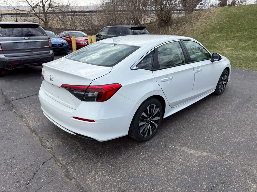 Certified 2024 Honda Civic EX image 3