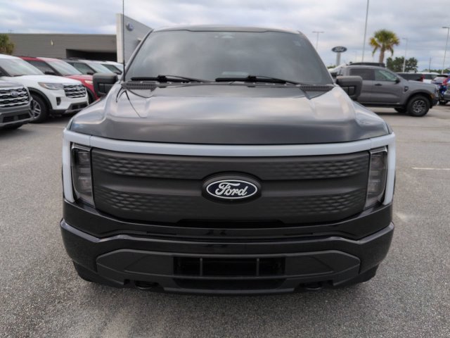 Used 2024 Ford F150 Lightning XLT AWD/4WD image 9