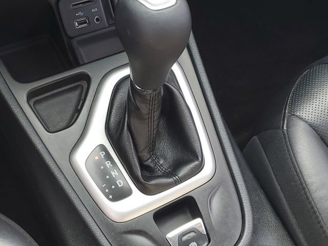 Used 2016 Jeep Cherokee Overland FWD image 29