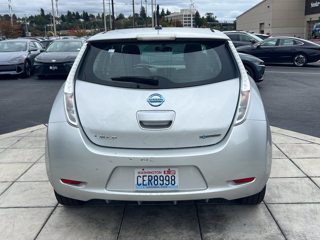 Used 2013 Nissan Leaf S FWD image 6