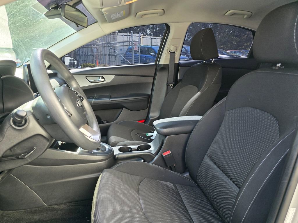 Certified 2021 Kia Forte LXS FWD image 12
