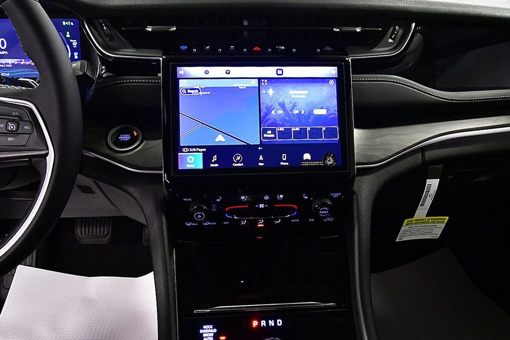 Used 2023 Jeep Grand Cherokee 4WD 4xe w/ Luxury Tech Group II image 23