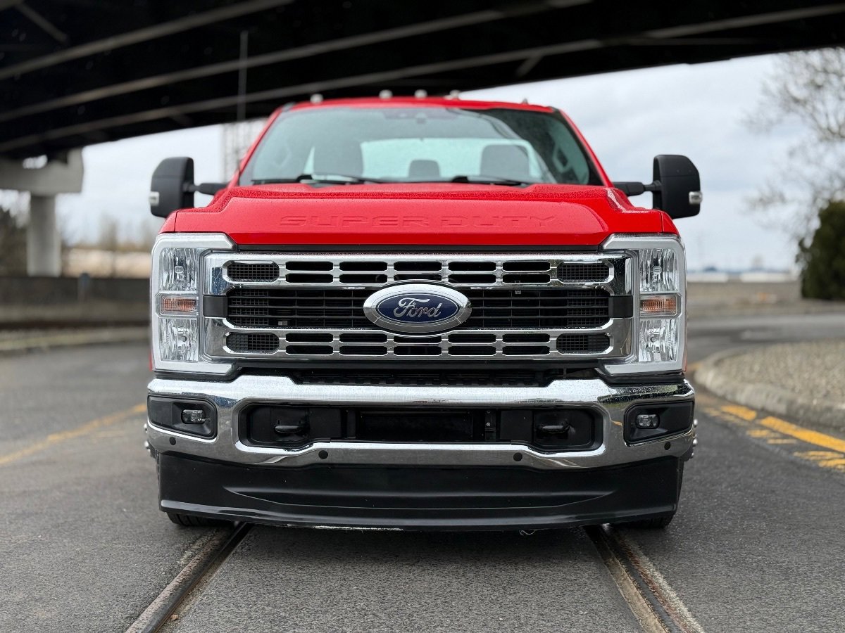 Used 2023 Ford F350 XL w/ XL Chrome Package RWD image 8