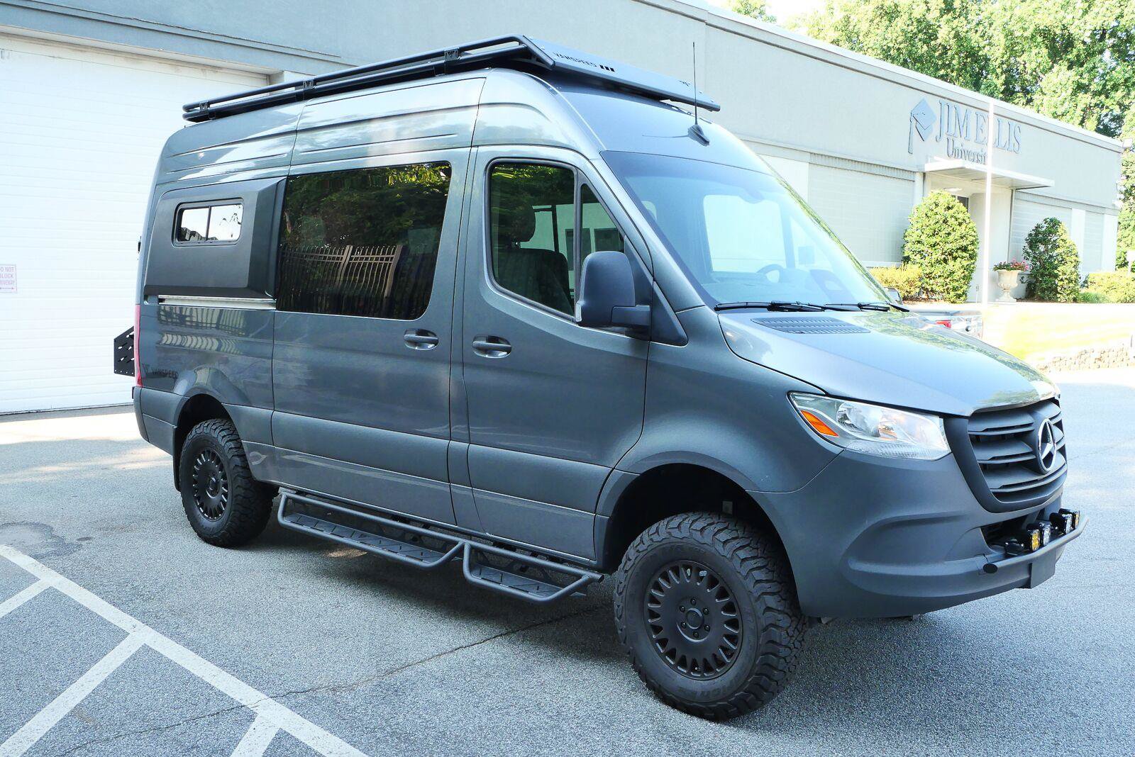 Used 2025 Mercedes-Benz Sprinter 2500 image 3