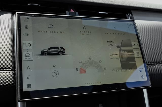 New 2026 Land Rover Discovery Sport Landmark AWD/4WD image 36