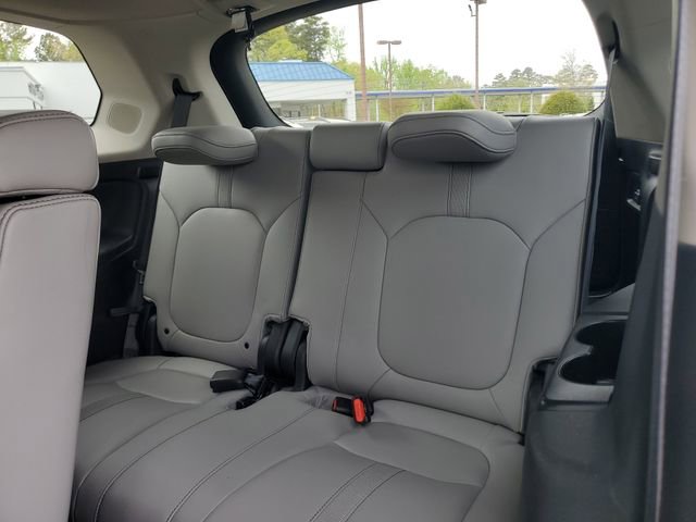 Used 2023 Honda Pilot Touring image 14