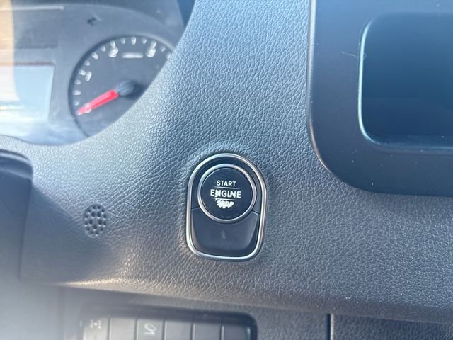 Used 2019 Mercedes-Benz Sprinter 2500 image 21