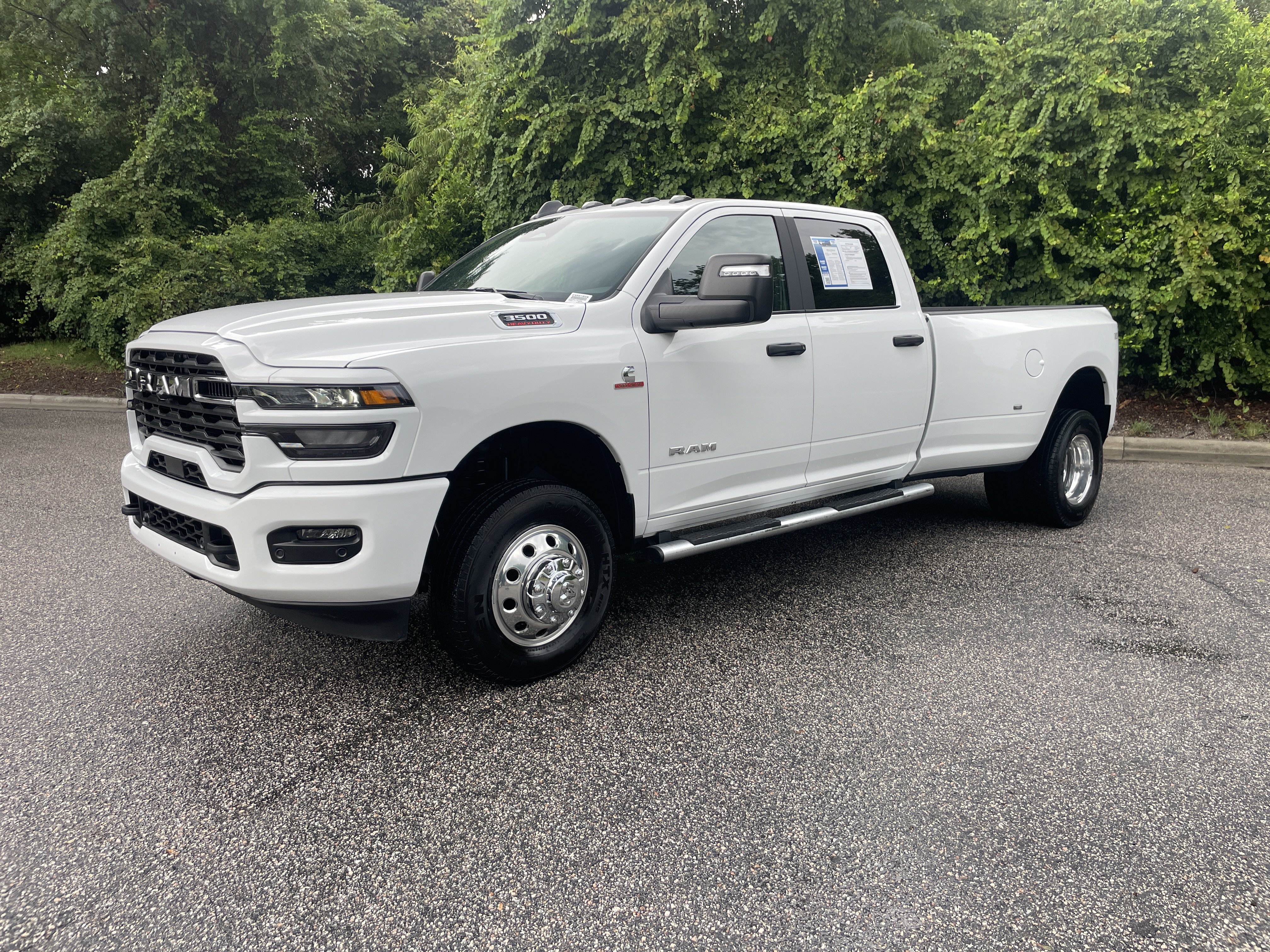 Used 2026 RAM 3500 Big Horn AWD/4WD image 4