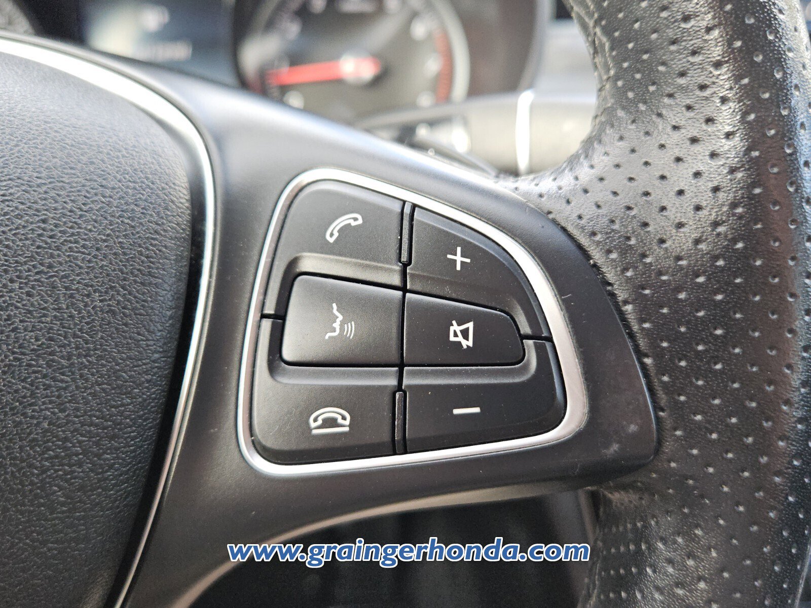 Used 2018 Mercedes-Benz C 300 Sedan image 20