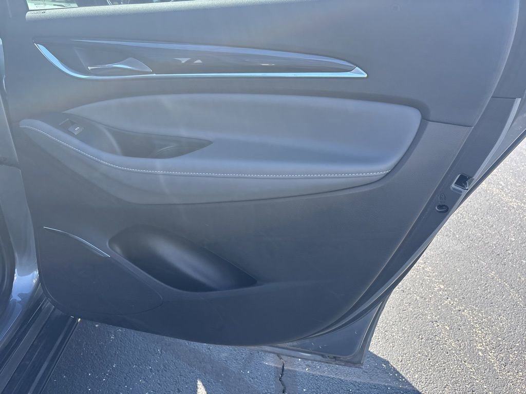 Used 2019 Buick Enclave Essence image 30