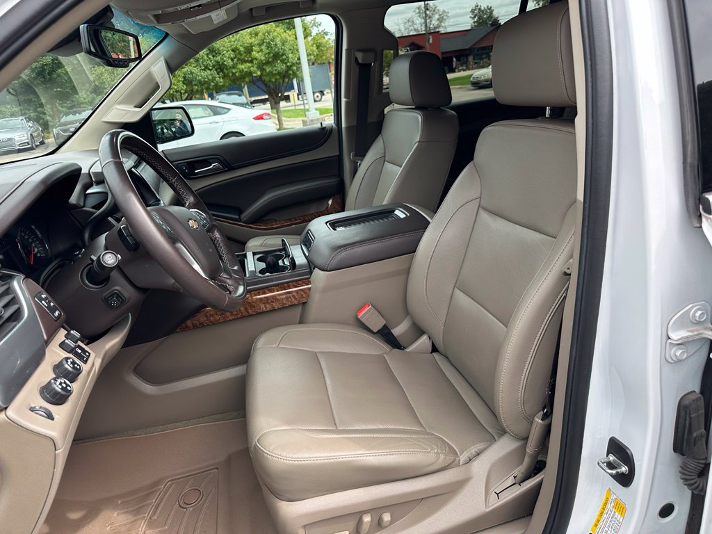 Used 2018 Chevrolet Suburban Premier AWD/4WD image 18