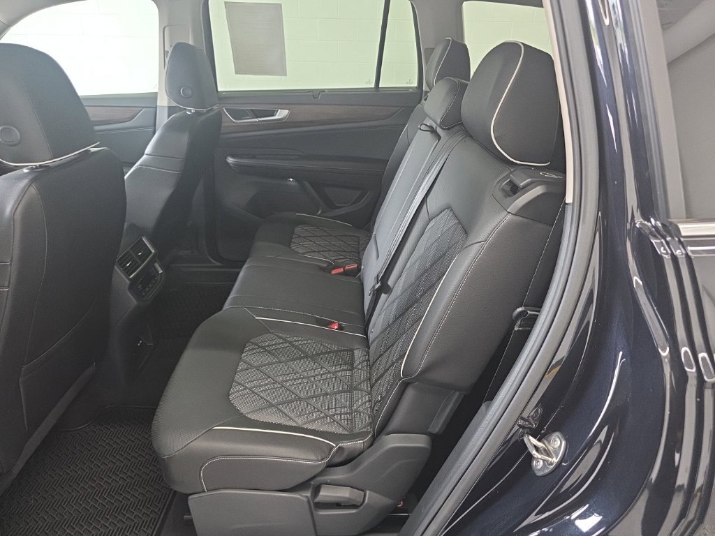 New 2026 Volkswagen Atlas SEL Premium R-Line AWD/4WD image 27