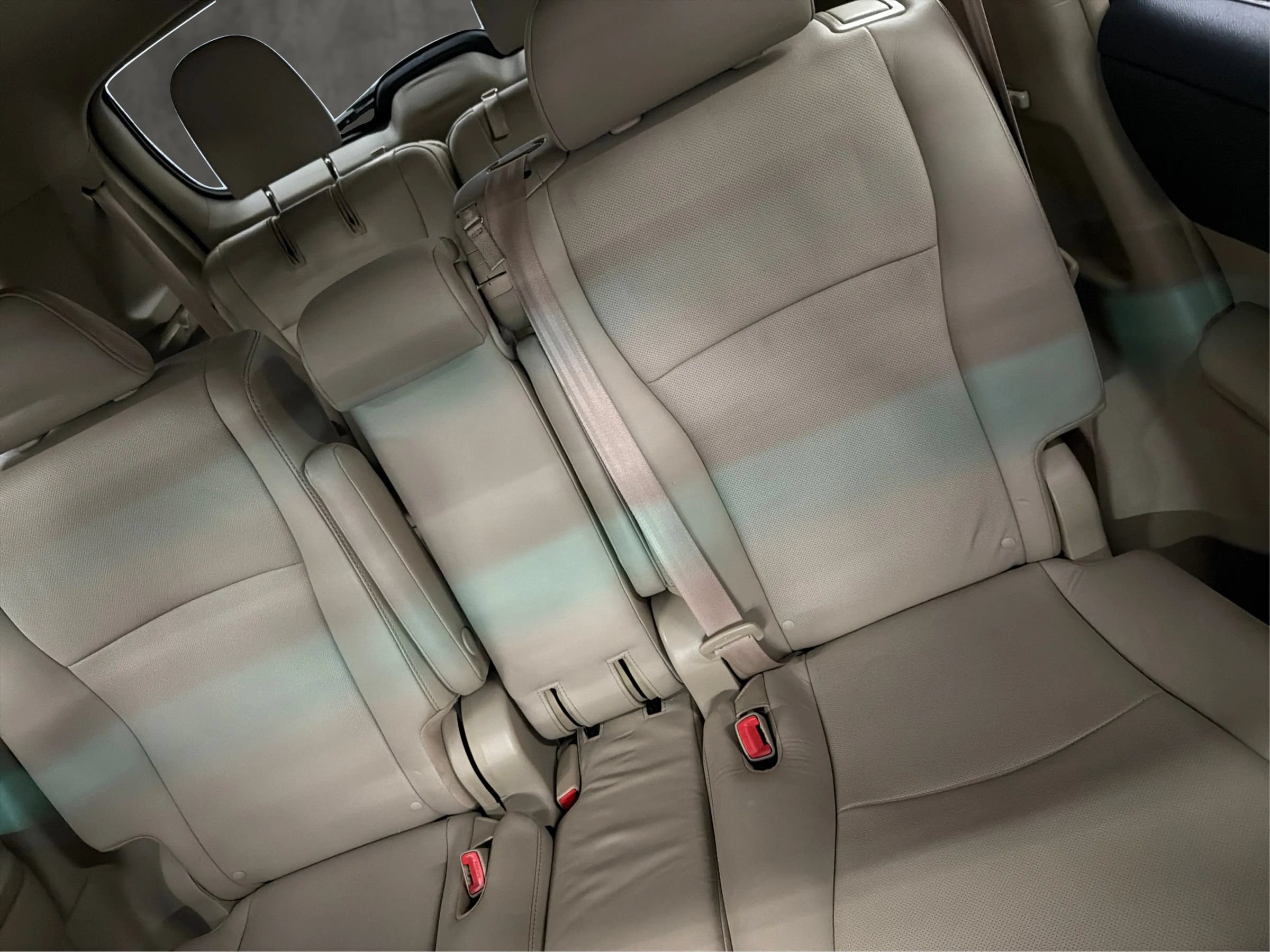 Used 2011 Toyota Highlander Limited w/ Tow Pkg FWD image 15