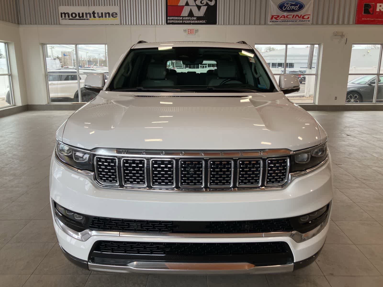 Used 2022 Jeep Grand Wagoneer Series I video 2