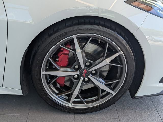 Certified 2023 Chevrolet Corvette Stingray Premium Cpe w/ Z51 Performance Package image 15