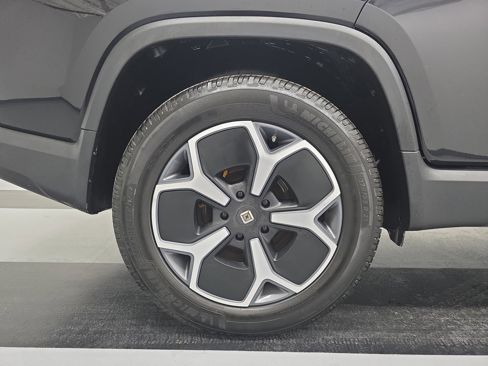 Used 2022 Rivian R1T Adventure image 12