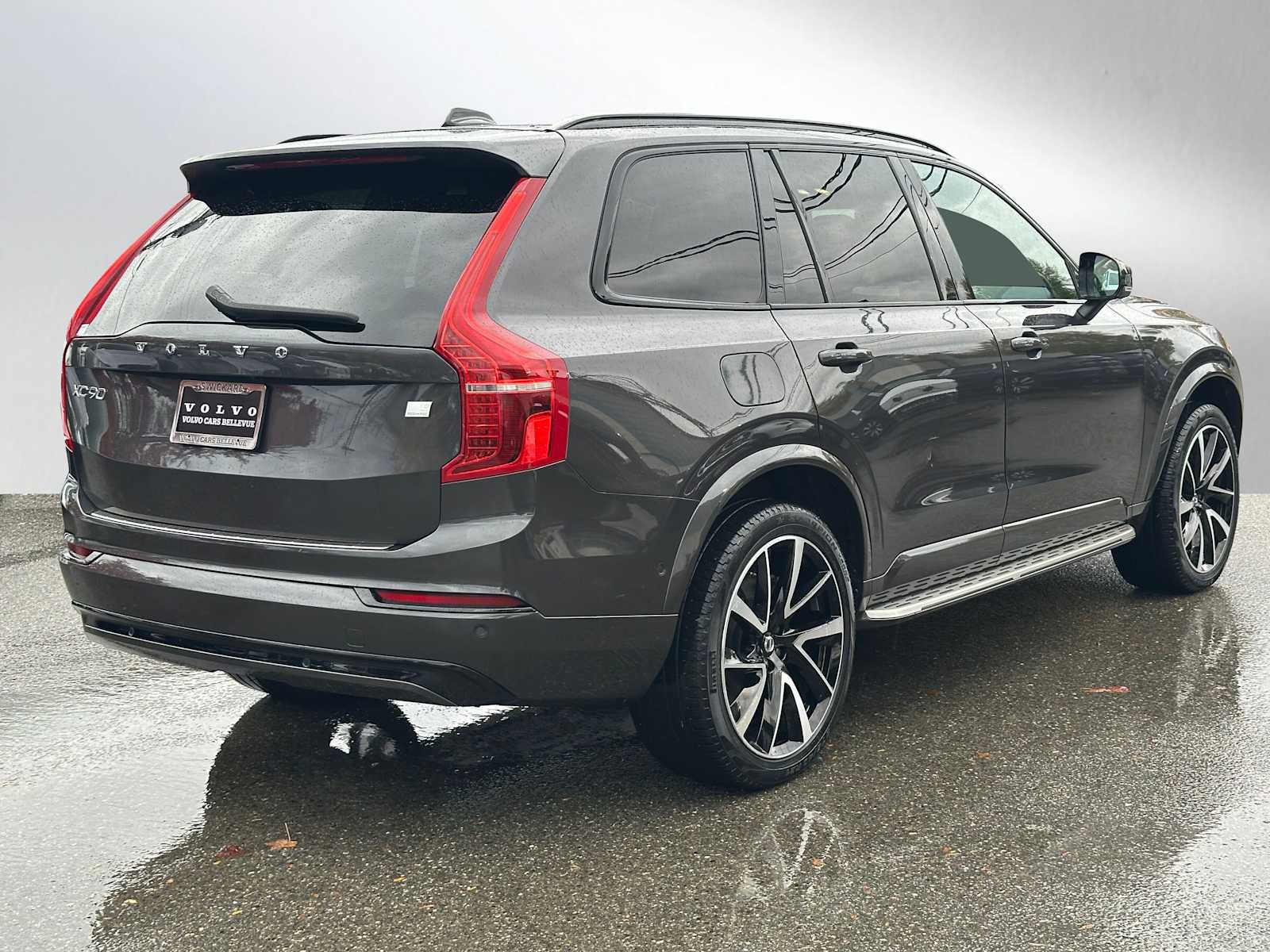 Certified 2023 Volvo XC90 T8 Plus image 11
