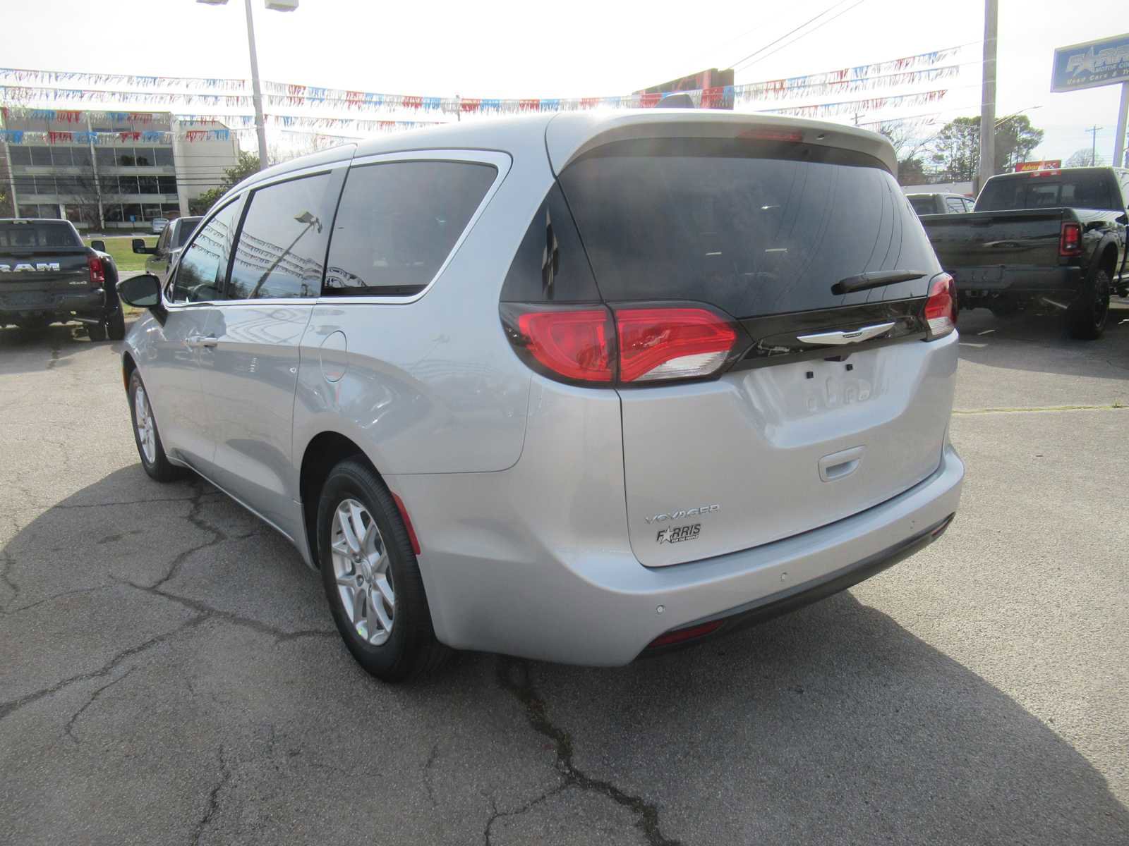 New 2026 Chrysler Voyager LX image 3