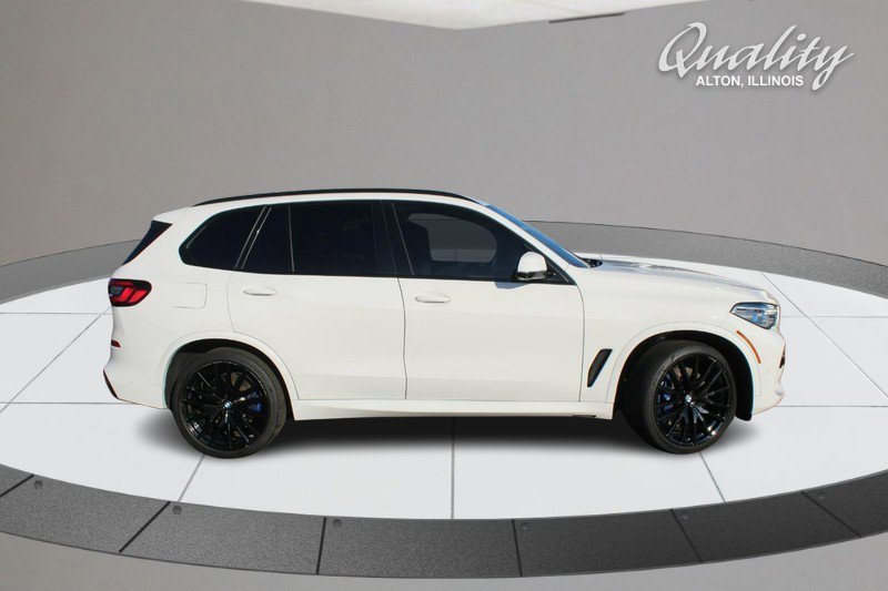 Used 2021 BMW X5 M50i w/ Executive Package image 3