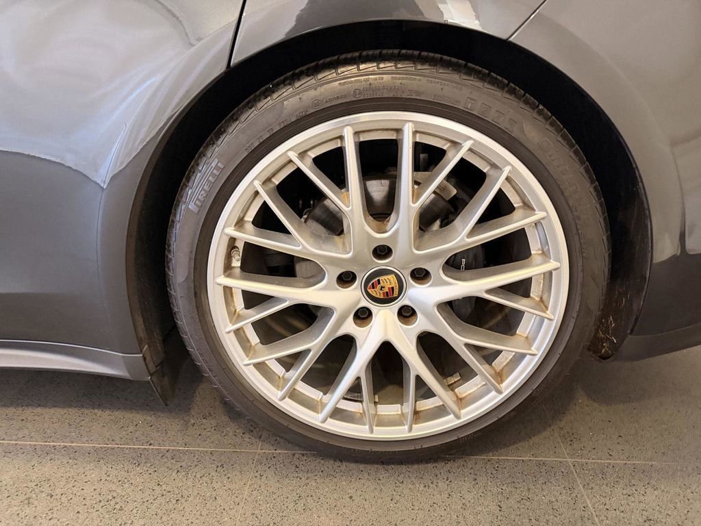 Certified 2023 Porsche Panamera 4 AWD/4WD image 11