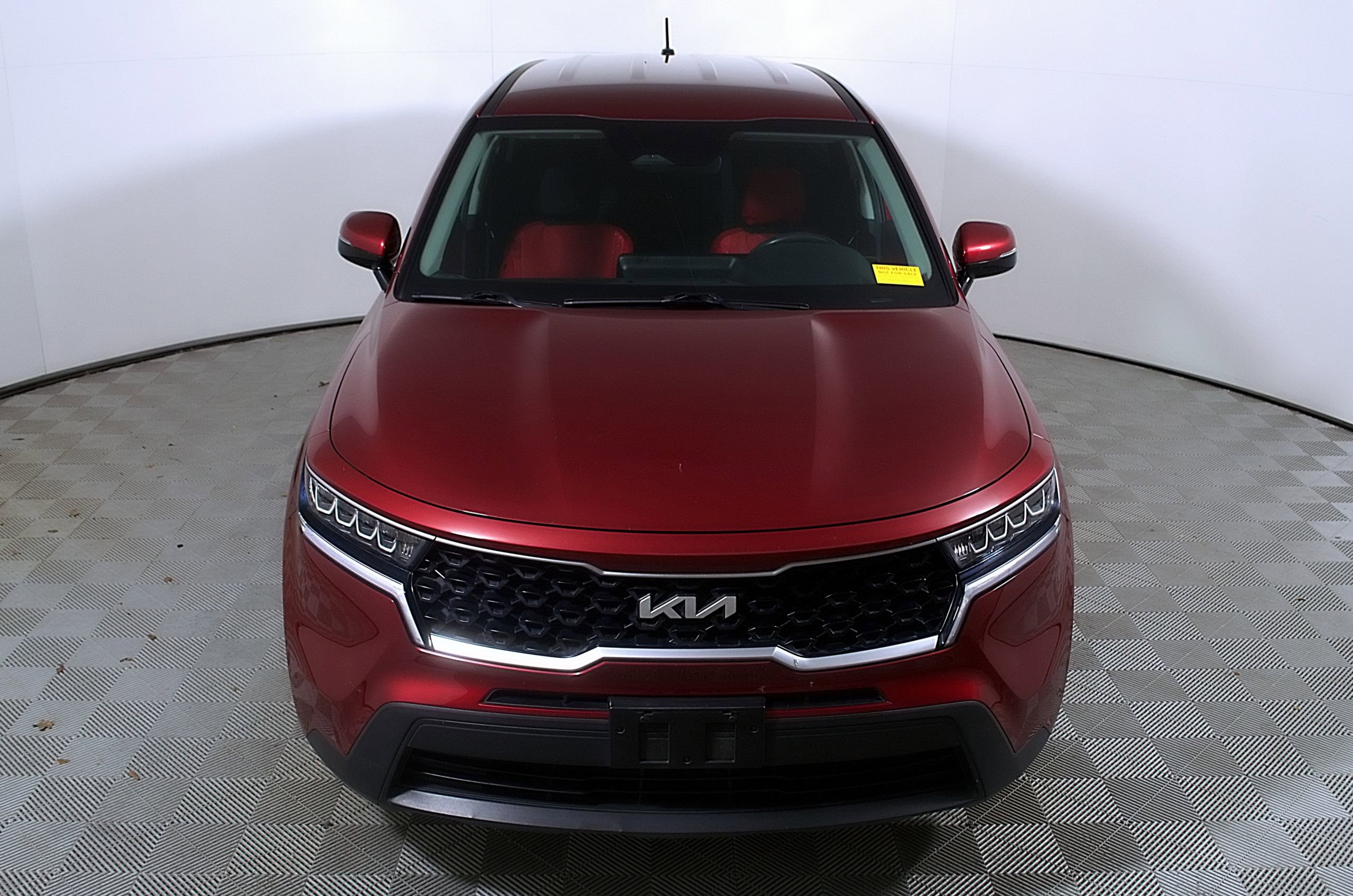 Used 2022 Kia Sorento LX image 4