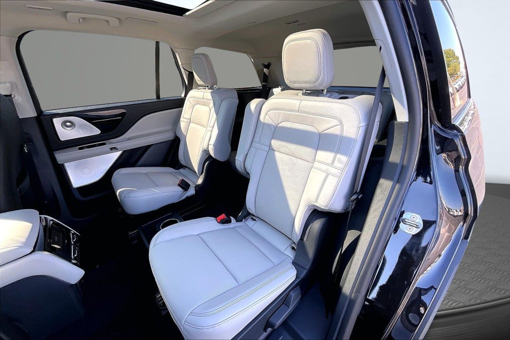 Used 2026 Lincoln Aviator Reserve w/ Luxury Package AWD/4WD image 23