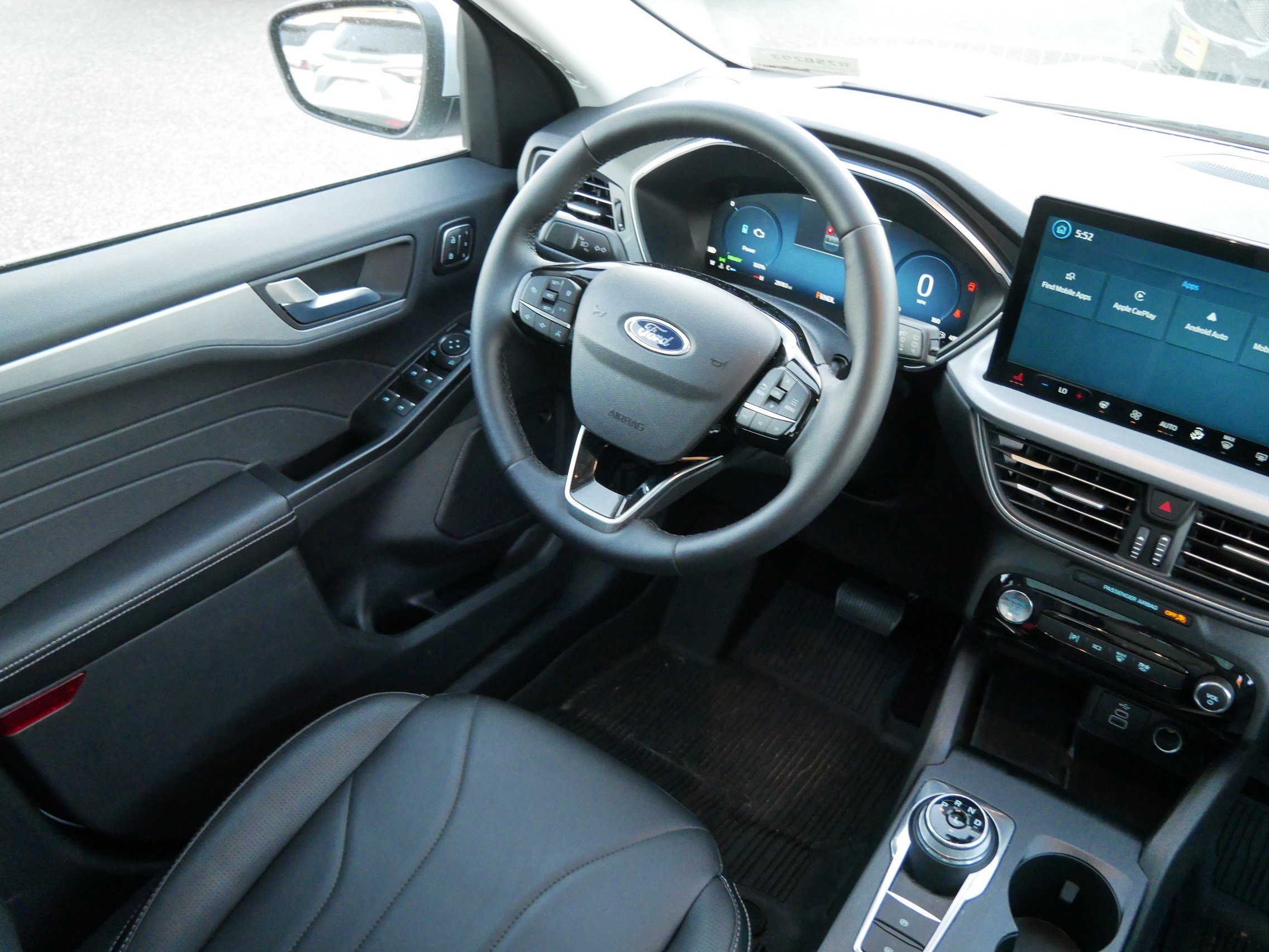 New 2025 Ford Escape PHEV w/ PHEV Premium Package image 9