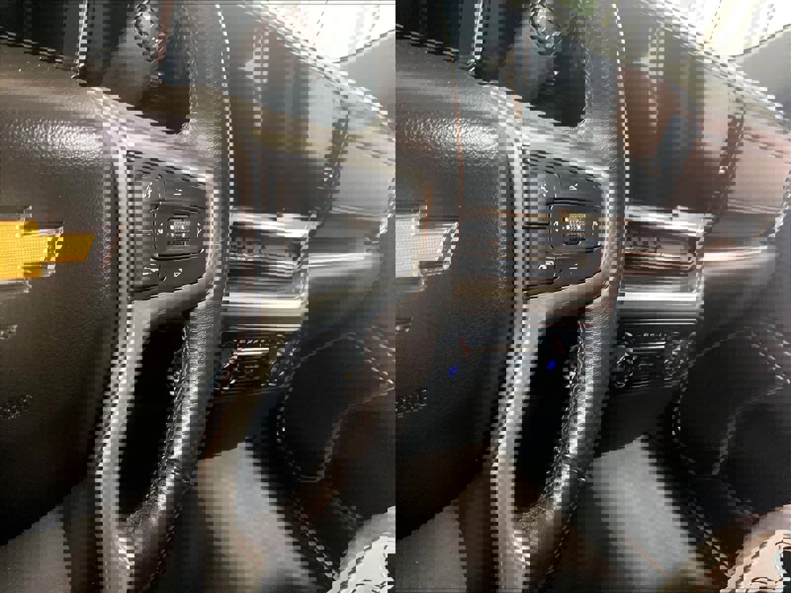 Used 2022 Chevrolet Silverado 1500 LT image 23