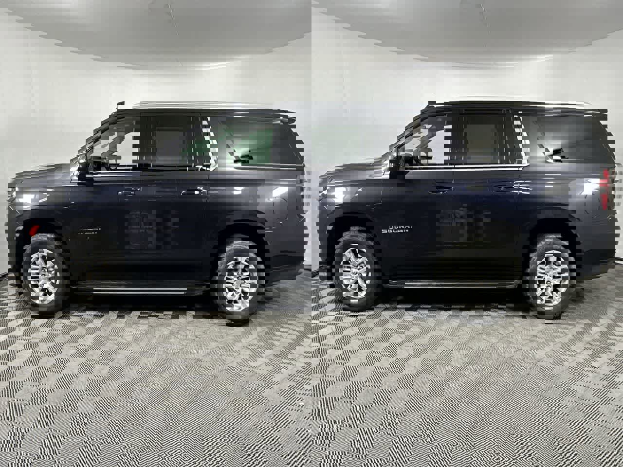 Used 2024 Chevrolet Suburban LT image 5