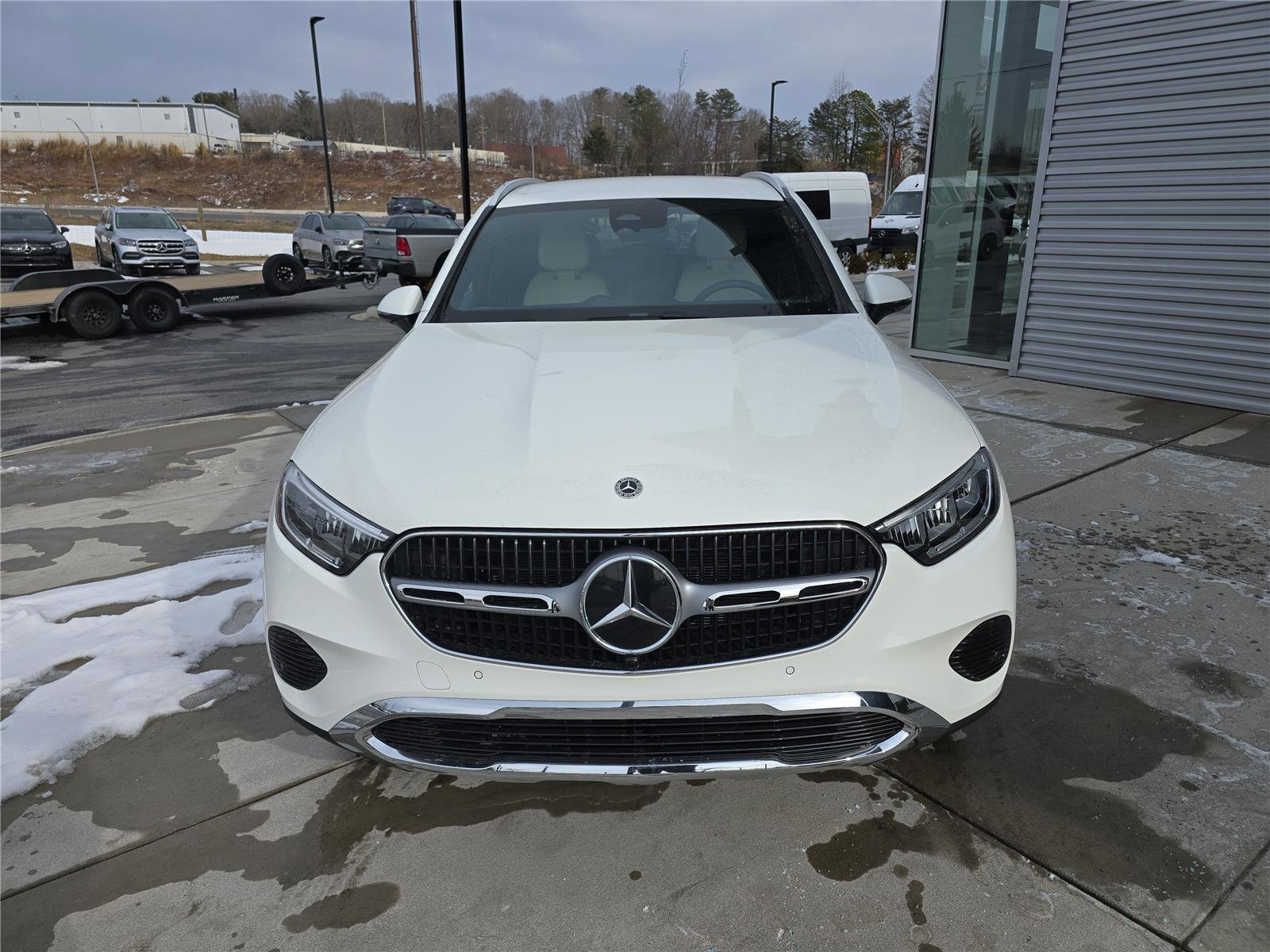 Used 2025 Mercedes-Benz GLC 350e GLC 350e image 8