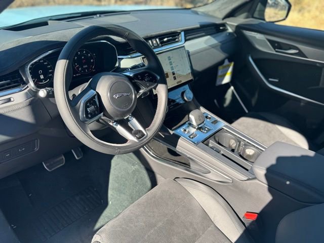 New 2026 Jaguar F-PACE SVR image 9
