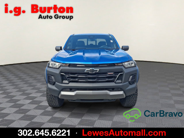 Used 2024 Chevrolet Colorado Trail Boss w/ Advanced Trailering Package AWD/4WD image 2