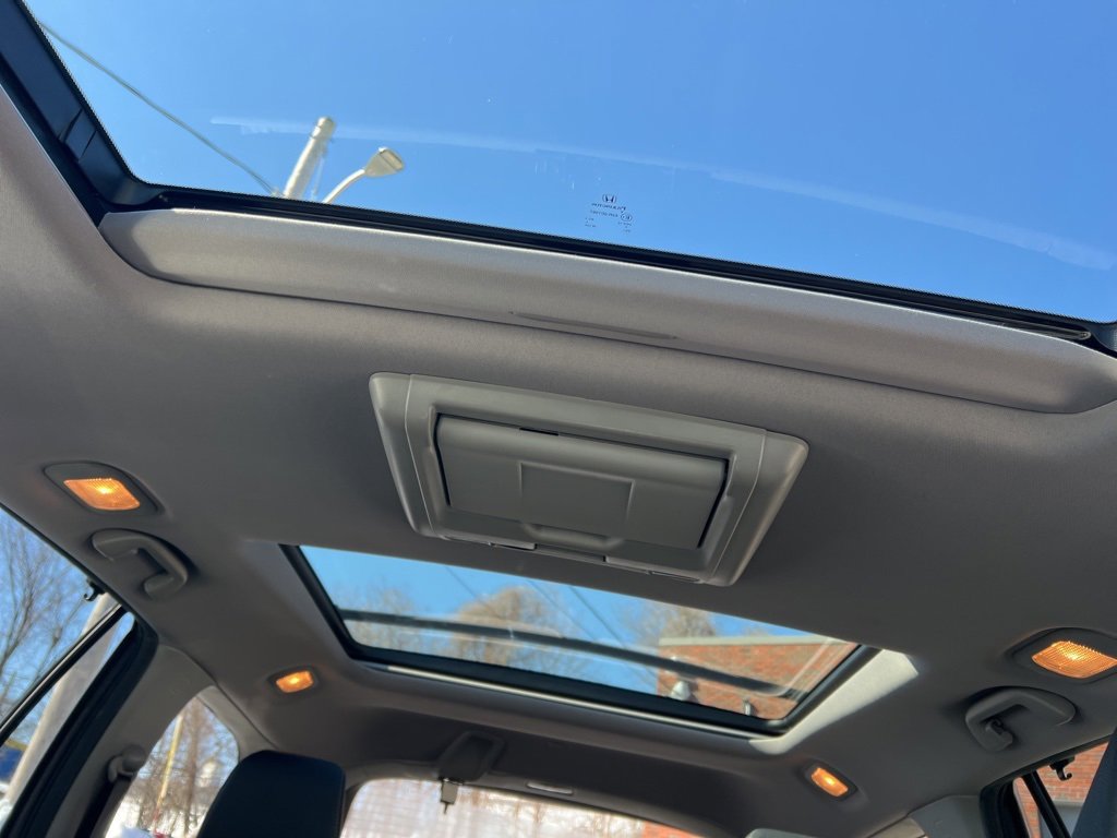 Used 2017 Honda Pilot Elite image 21