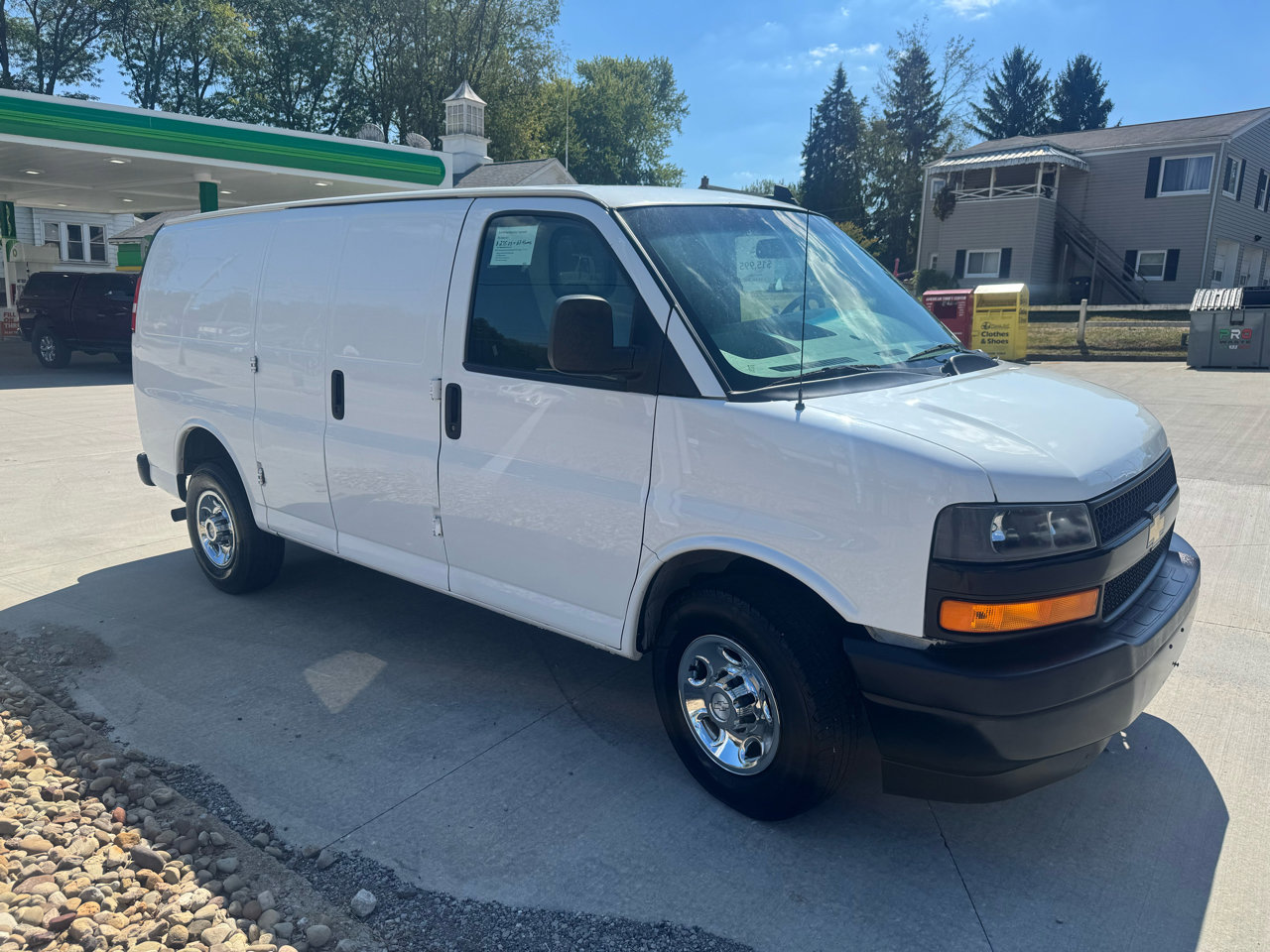 Used 2018 Chevrolet Express 2500 image 5