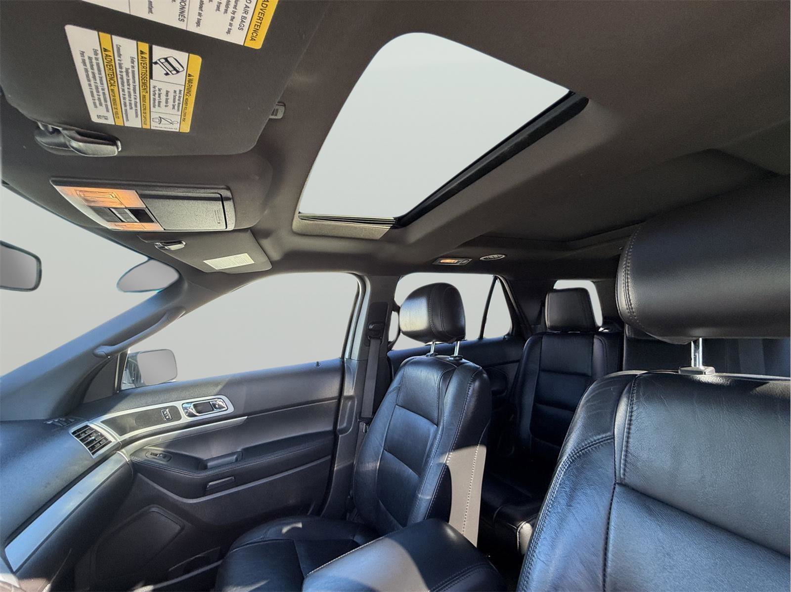 Used 2013 Ford Explorer XLT image 23