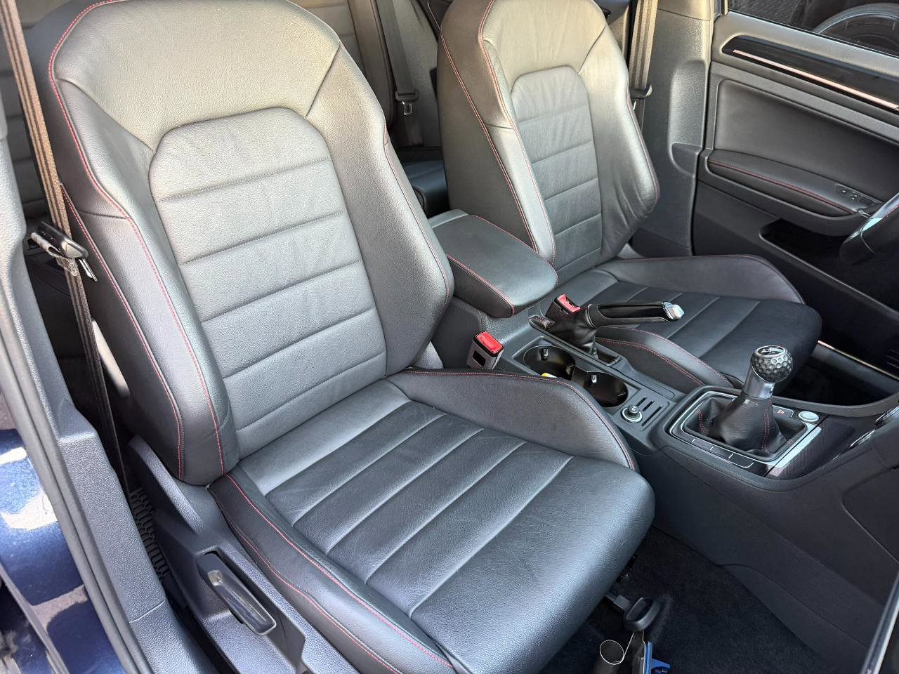 Used 2017 Volkswagen GTI Autobahn FWD image 43