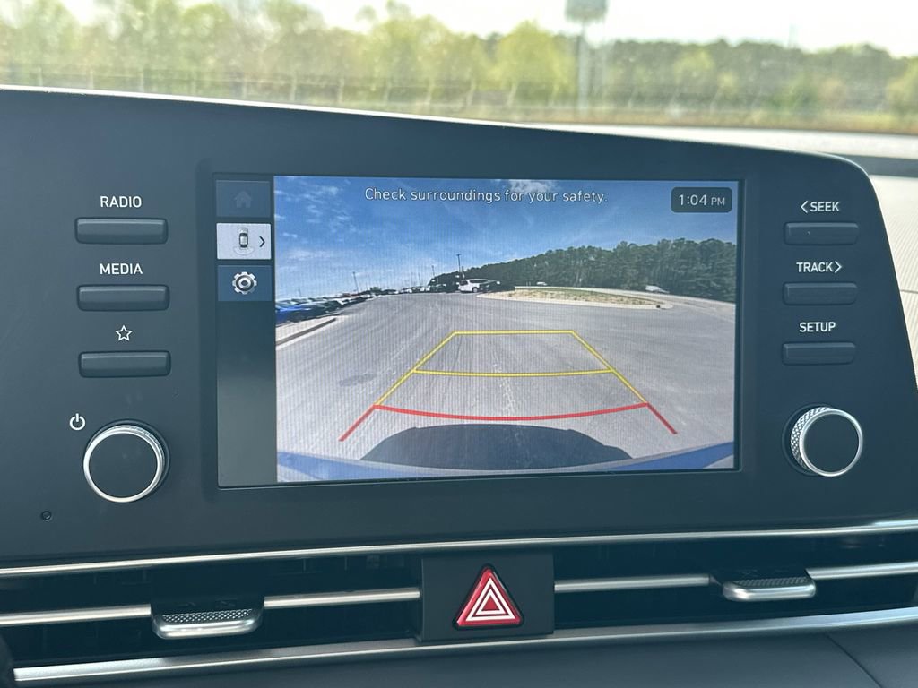 Used 2025 Hyundai Elantra SE image 29