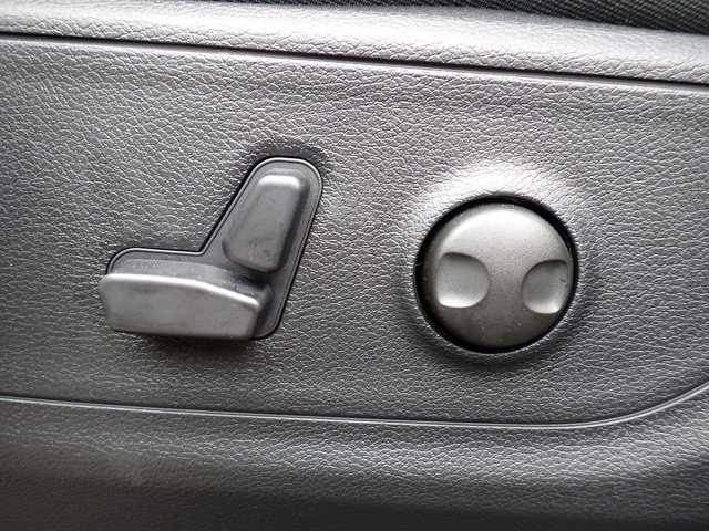 New 2026 RAM 1500 4x4 Crew Cab image 17