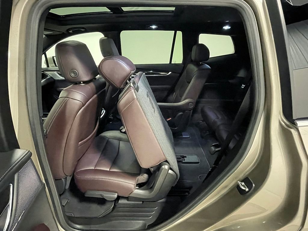 Used 2023 Cadillac XT6 Premium Luxury image 22