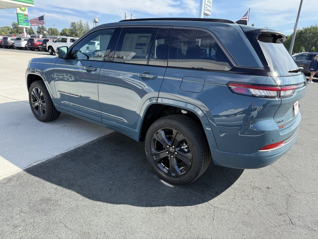 New 2027 Jeep Grand Cherokee Limited AWD/4WD image 6