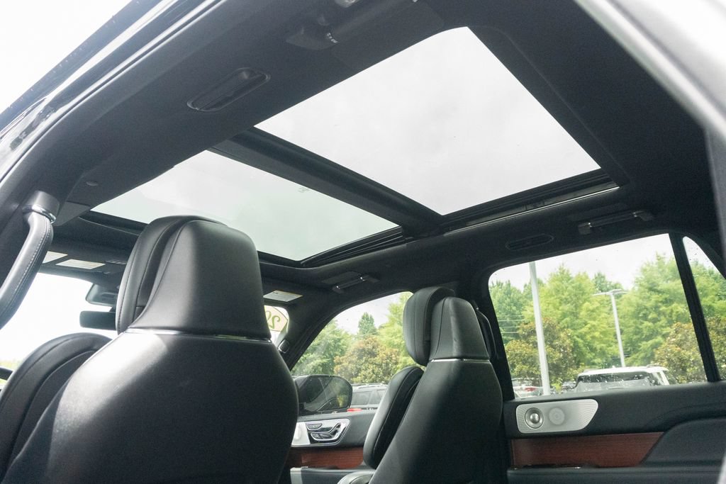 Used 2022 Lincoln Navigator L Reserve RWD image 28